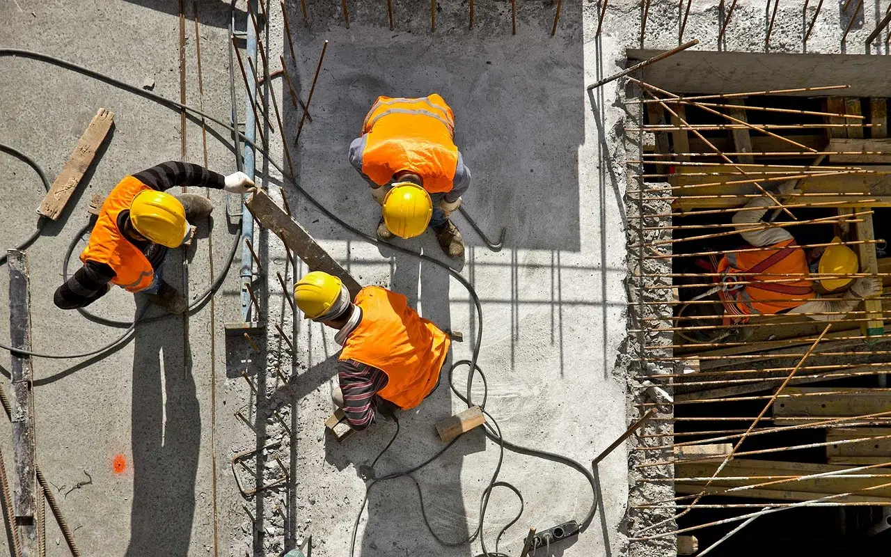 Implementação de melhorias em segurança do trabalho